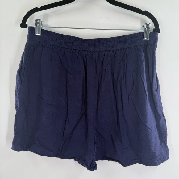 EUC Riley & Rae Flat Front Shorts - Picture 5 of 6